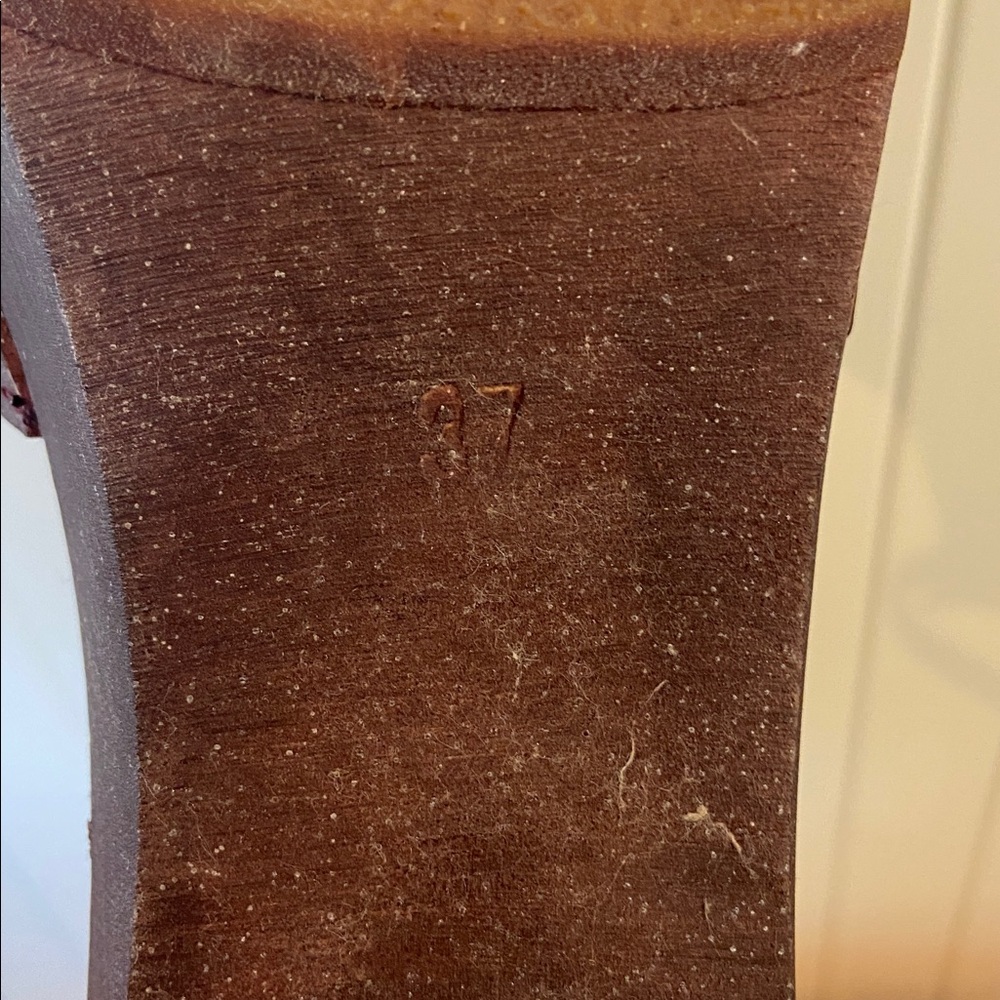 ❤️ HOST PICK ❤️ SWEDISH HASBEENS oxblood T-Strap clog heels 37 - Picture 9 of 16